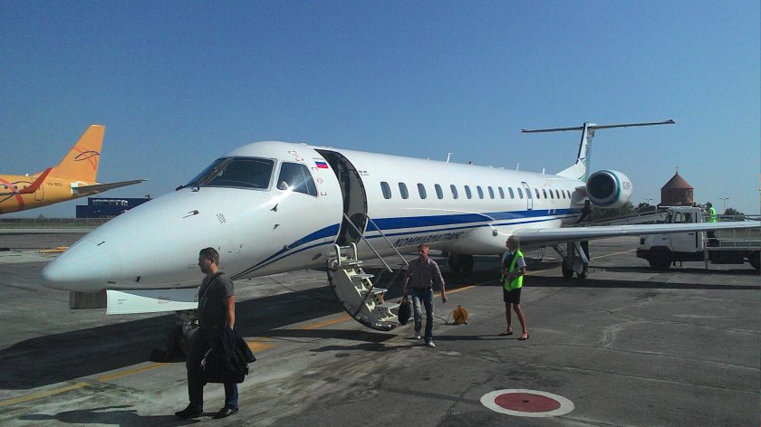 Эмбраер 145 Комиавиатранс