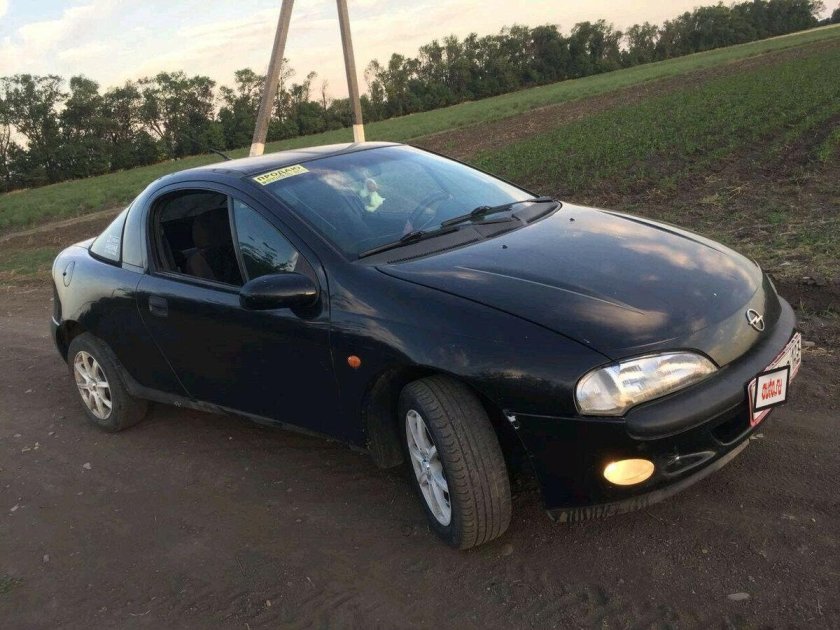 Opel Tigra a 1995 1.4