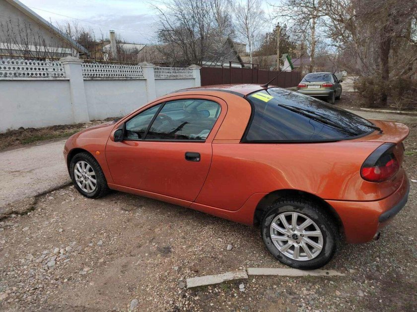 Opel Tigra a 1995 1.4