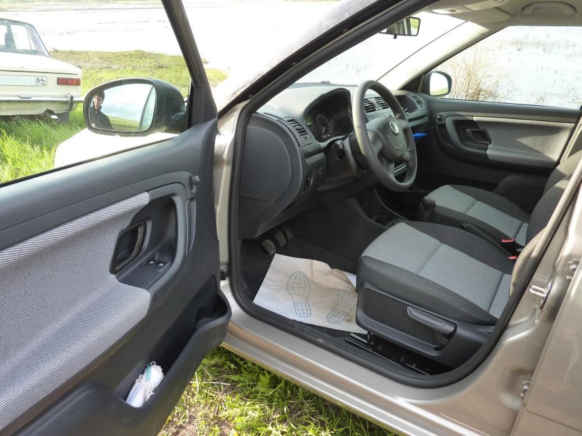 Шкода Фабия 2 салон