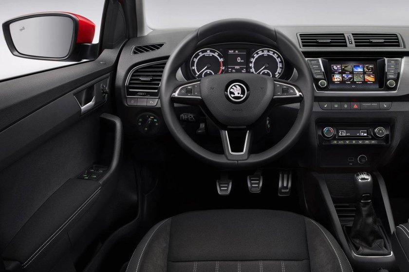 Skoda Fabia 2019 салон