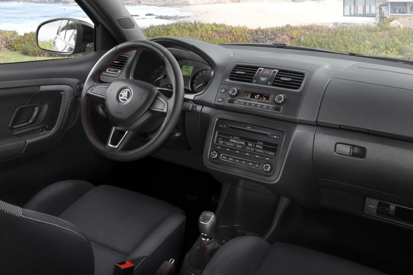 Skoda Fabia 2 салон