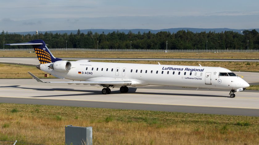 Mitsubishi CRJ-900lr