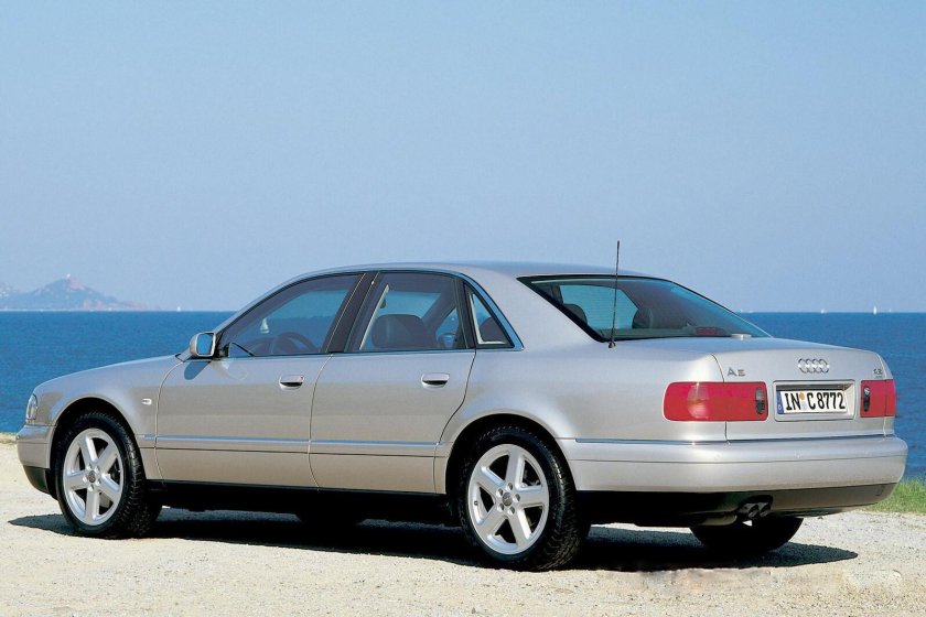 Audi a8 d2 1999