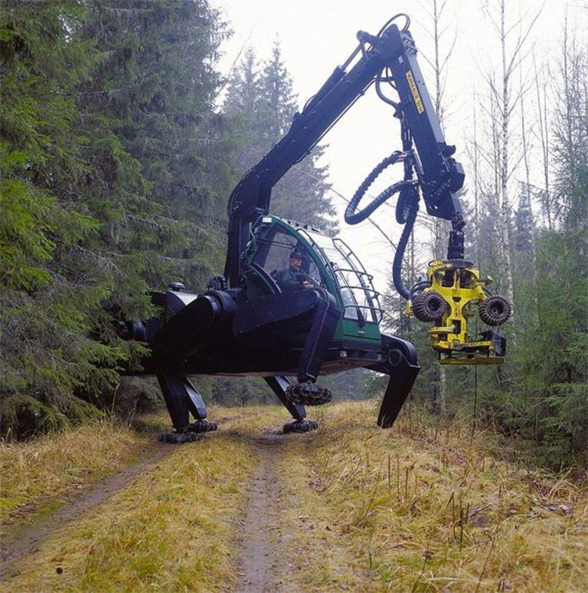 Шагающий харвестер John Deere