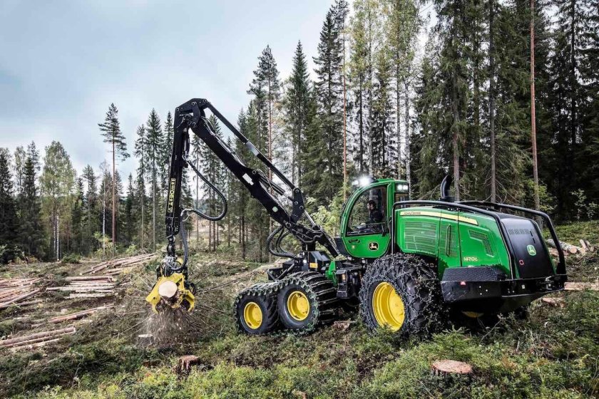 Харвестер John Deere