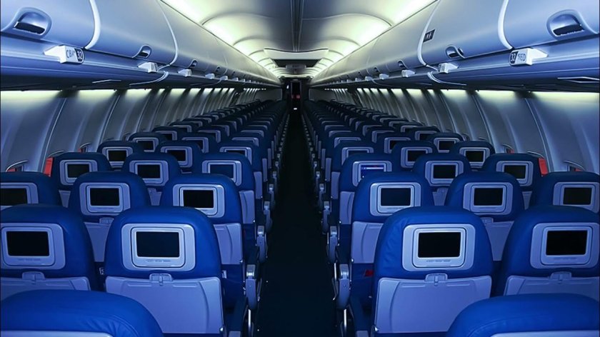 Салон самолета Боинг 737