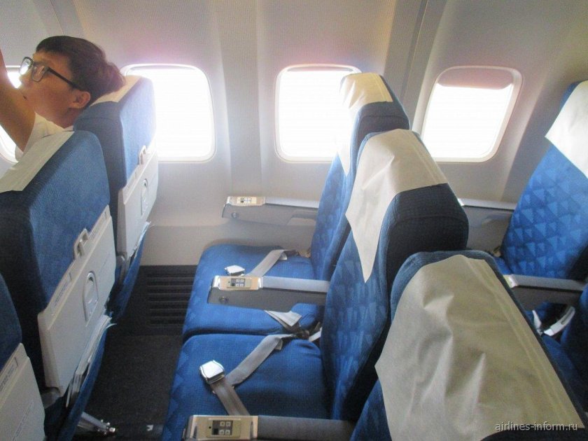 Самолеты Боинг 737-900 салон