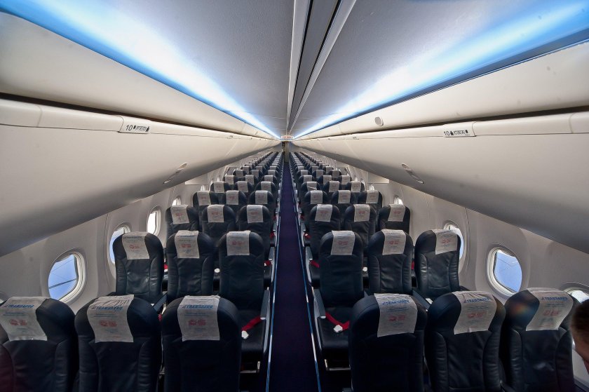 Салон самолёта Боинг 737-800