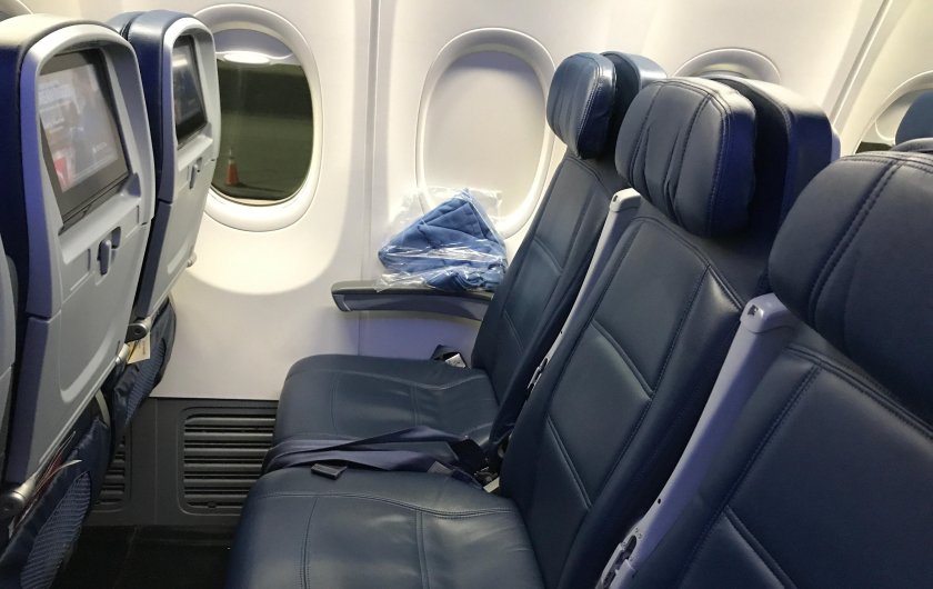 Смартавиа Боинг 737-800 салон