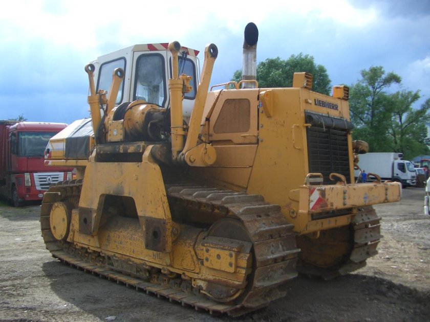 Трубоукладчик Либхер rl52