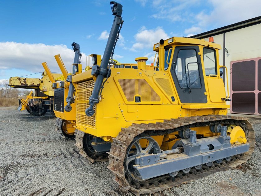 Бульдозер Komatsu d275