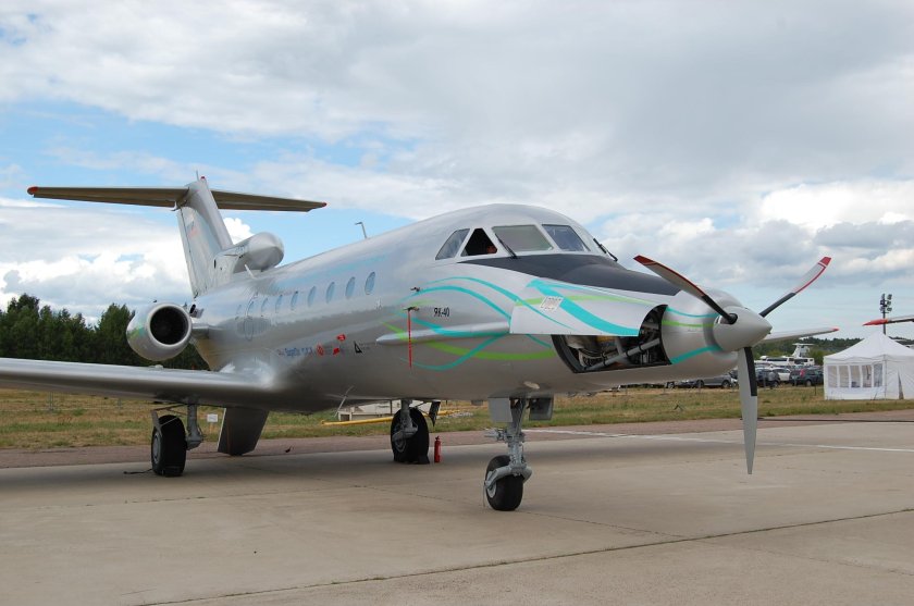 Як-40лл Макс-2021