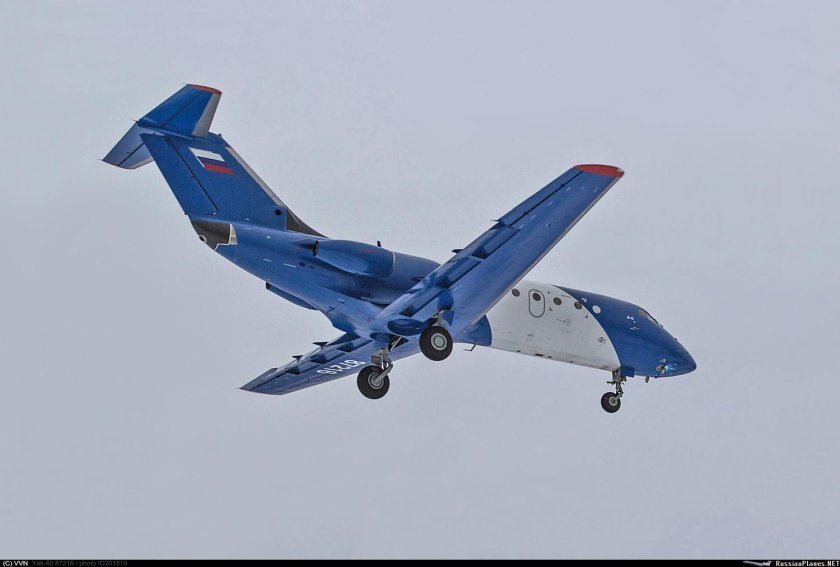 Як-40 СИБНИА