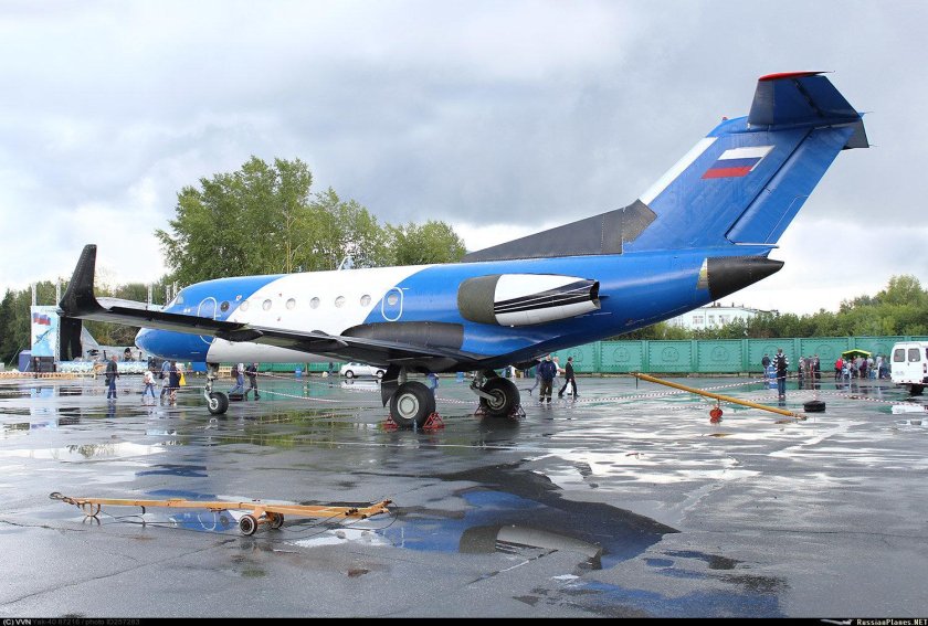 Як-40 СИБНИА