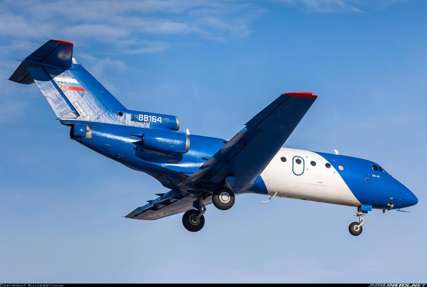 Як-40 СИБНИА