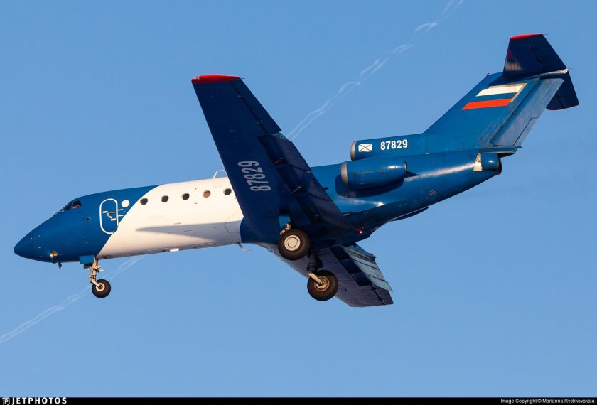 Як-40 СИБНИА