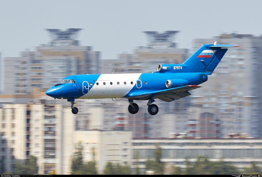 Як-40 СИБНИА