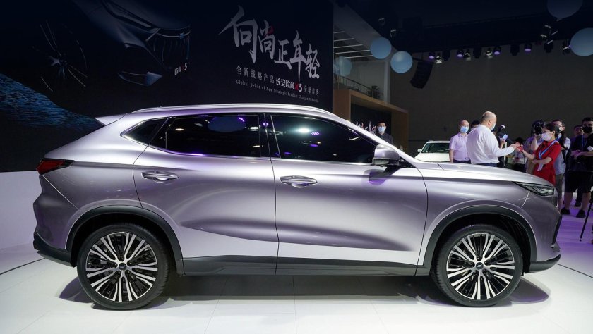 Oshan x5 кроссовер Changan