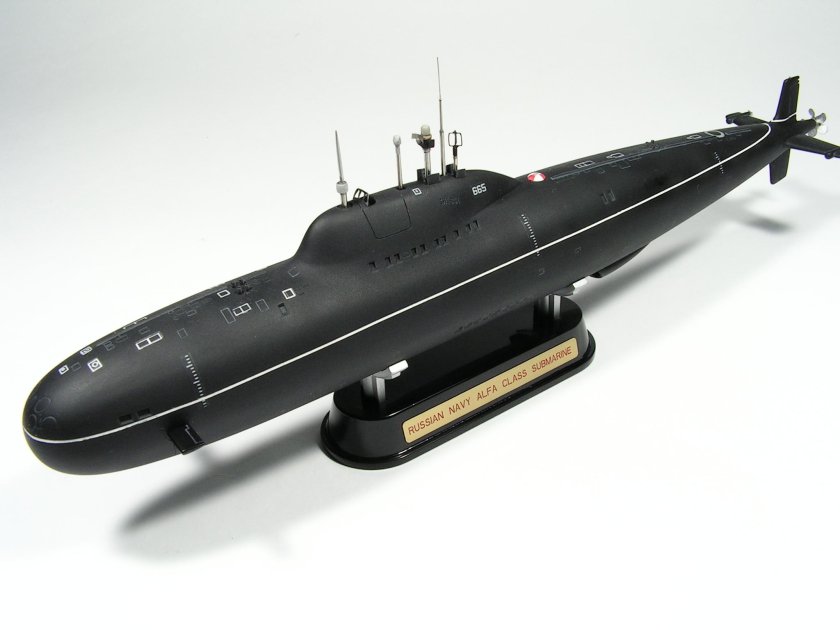 705 Лира лодка