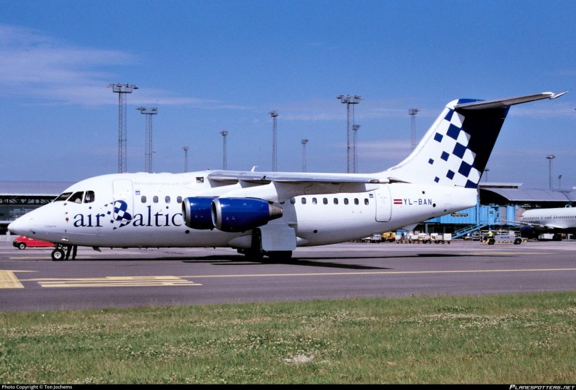 Avro rj70