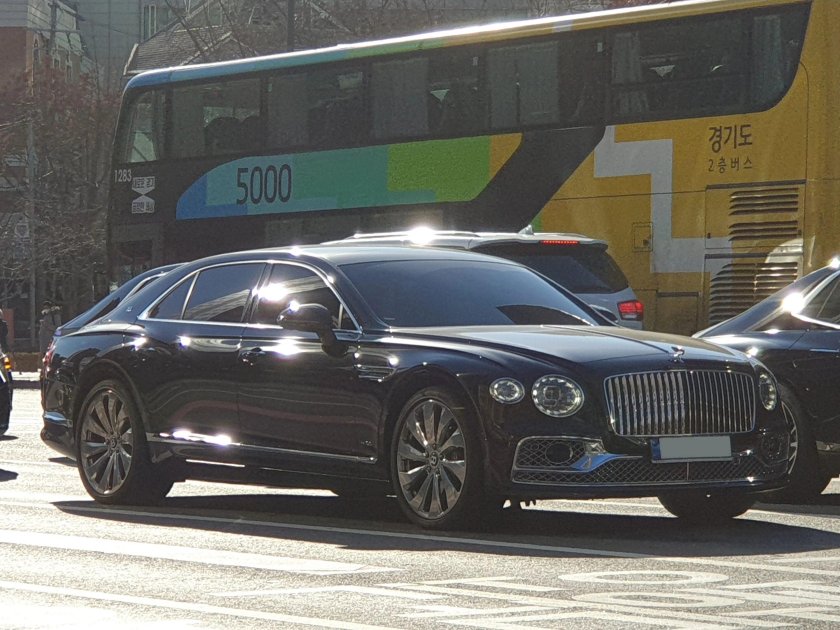 Bentley Flying Spur Green