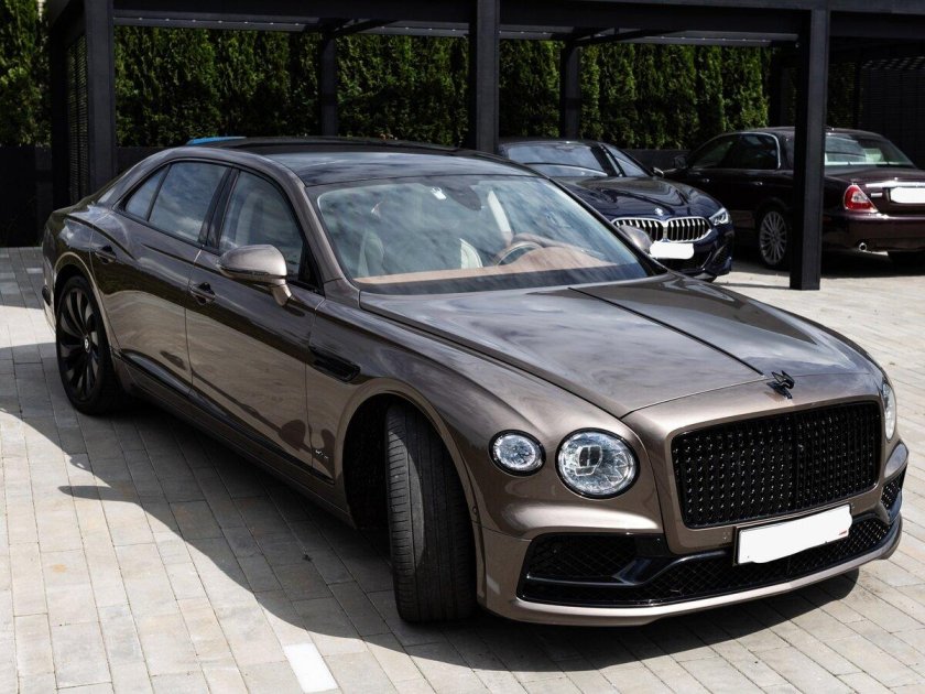 Бентли флайн спур