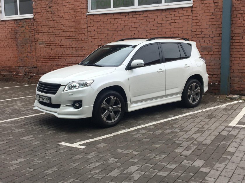 Toyota rav4 2011 2.4