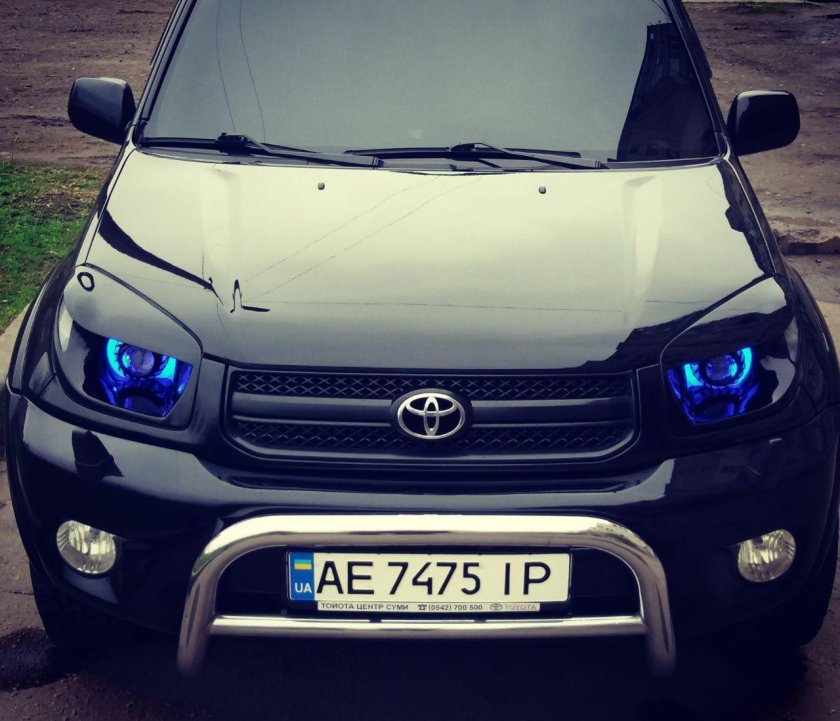 Toyota RAV 4 2000 линзы