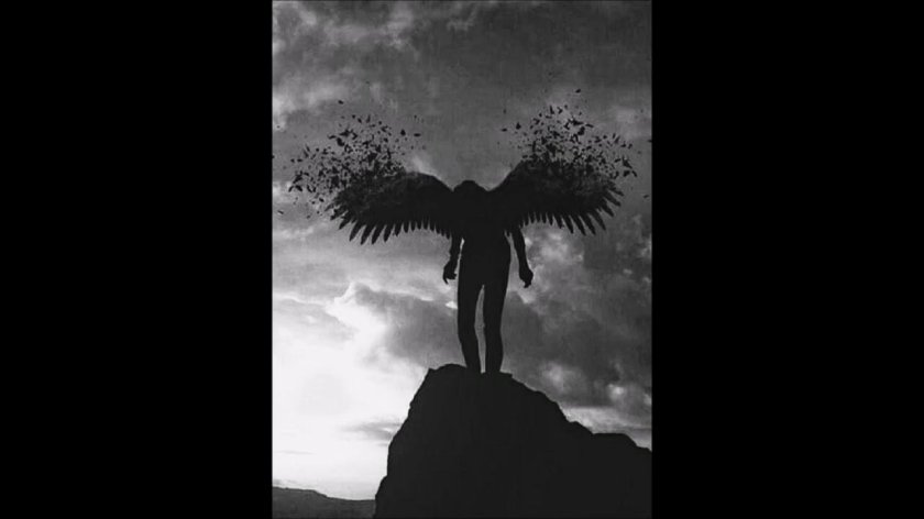 Человек с крыльями