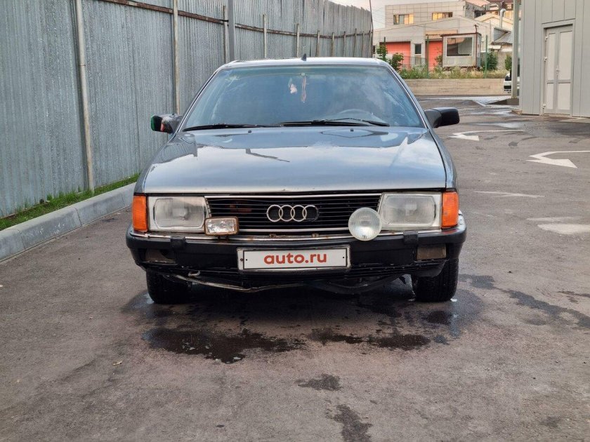 Audi 1990