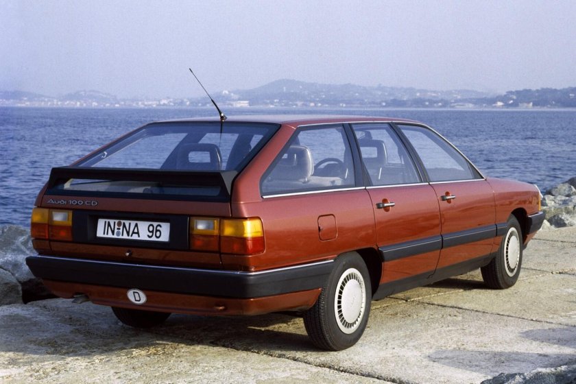 Ауди 100 Авант