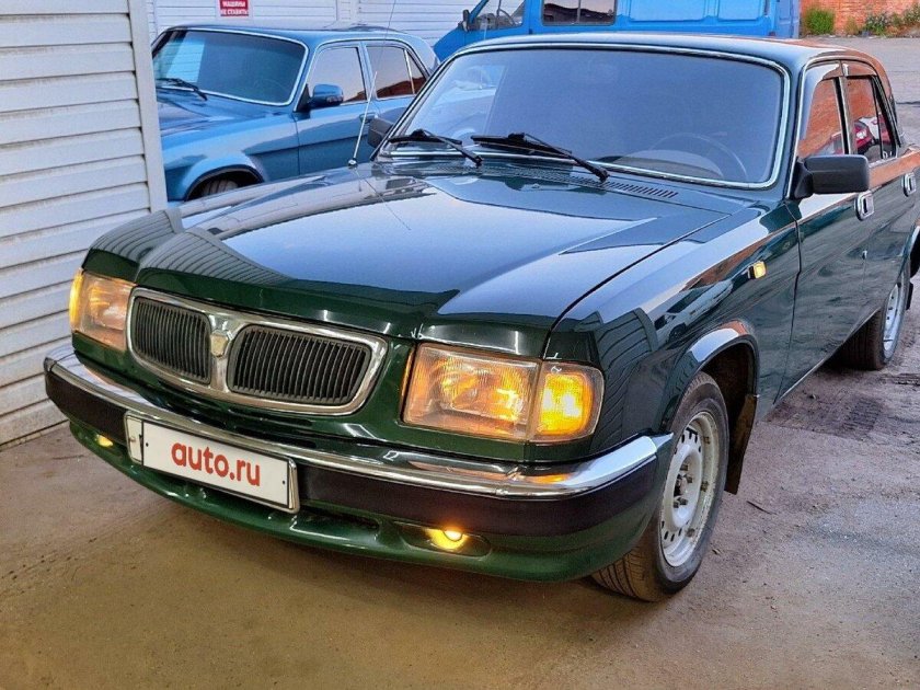 Газ 3110 волга зеленая