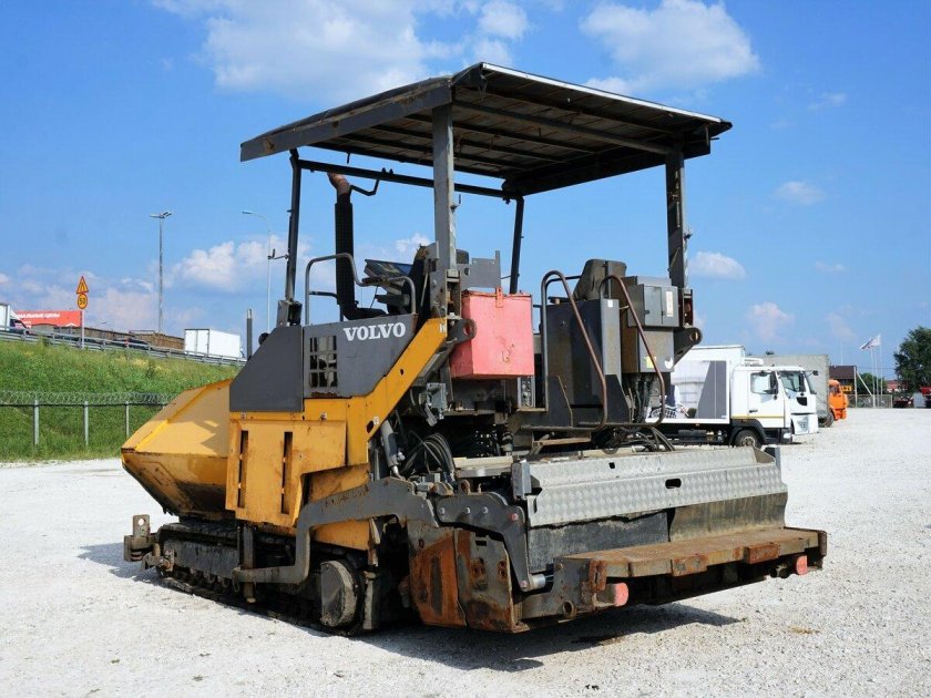 Асфальтоукладчик Вольво abg 6820