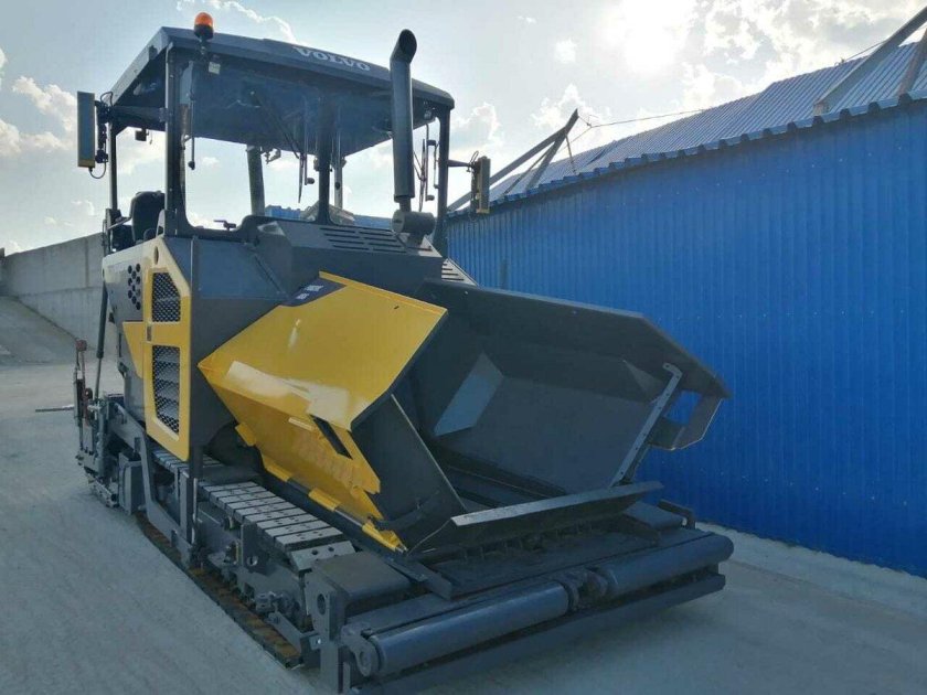 Асфальтоукладчик volvo