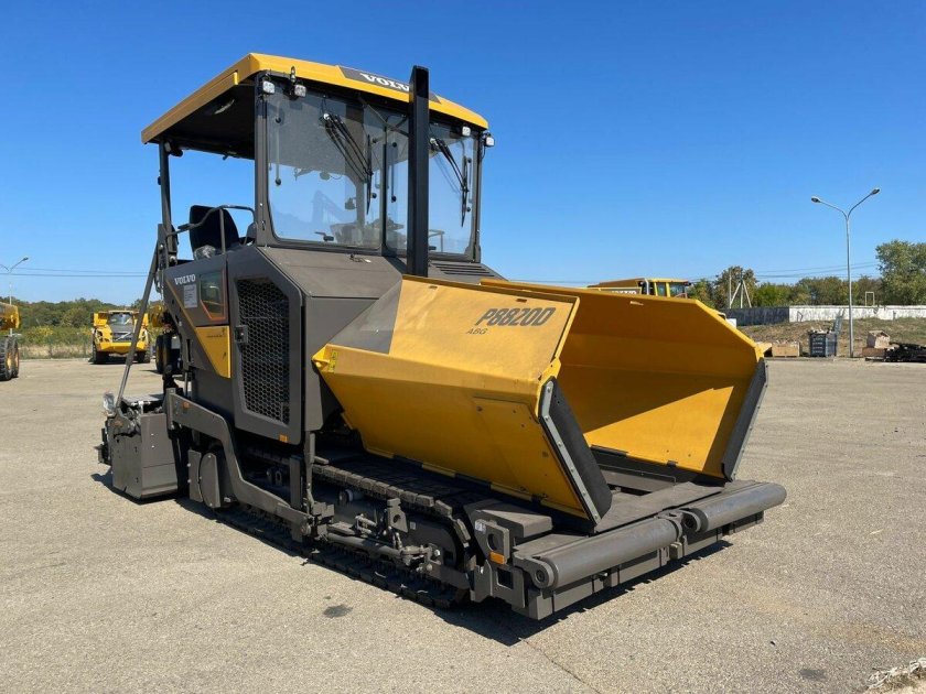 Асфальтоукладчик volvo p6820d abg