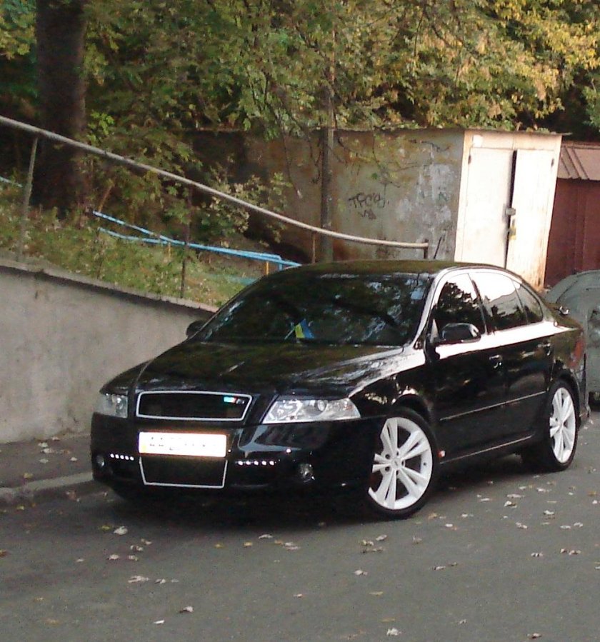 Шкода а5 черная