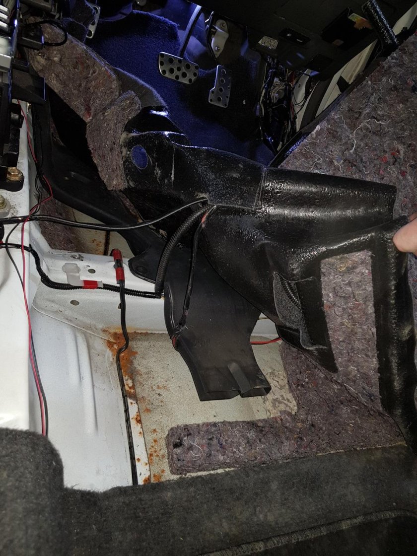 Паджеро спорт 1 2.5 дизель 2001 год обогрев ног задних пассажиров