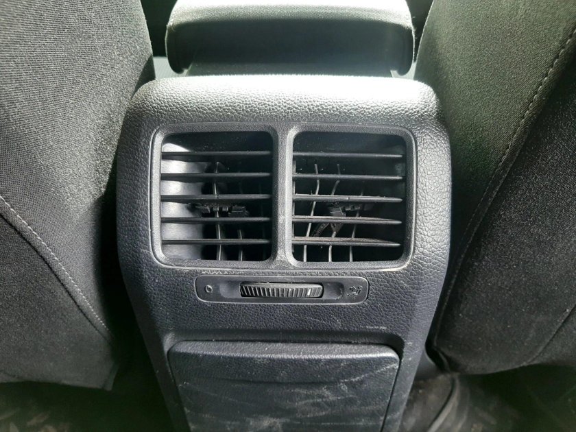 Решетка дефлектора задних пассажиров УАЗ Патриот