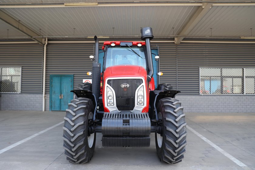 Трактор YTO-lx2204