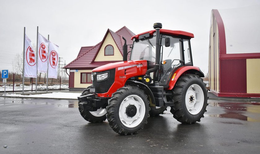 Трактор YTO-x804