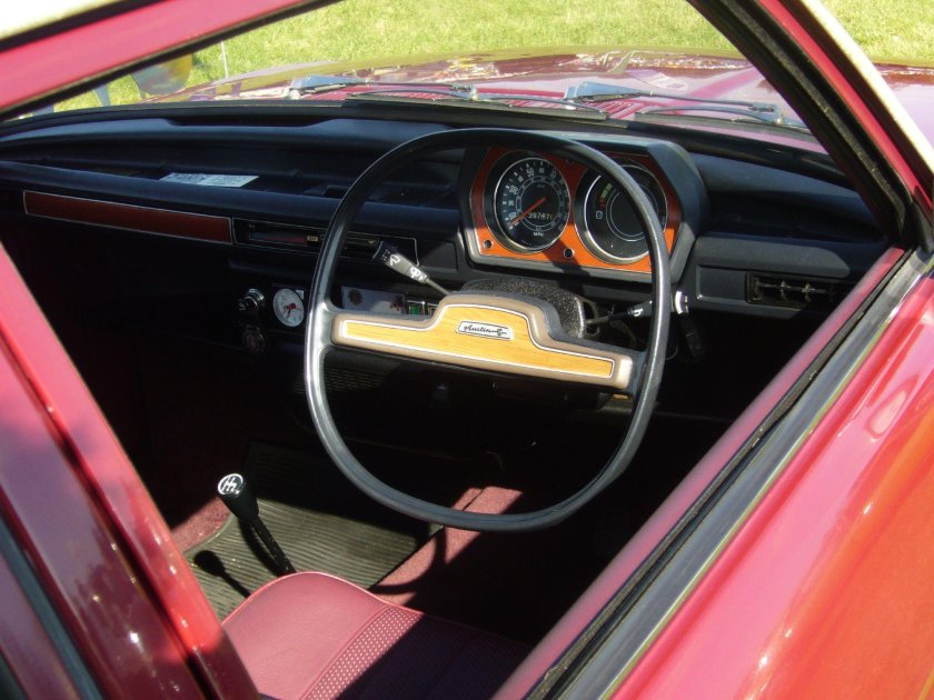 Austin Allegro салон