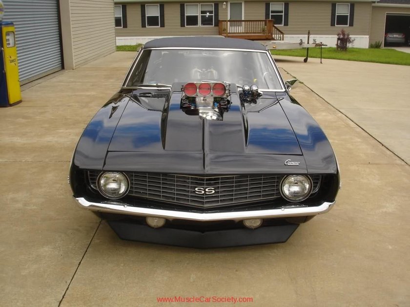 Dodge Charger 1968 с нагнетателем