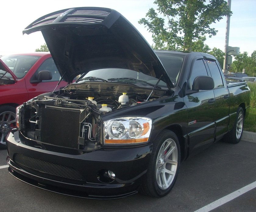 Dodge Ram srt-10