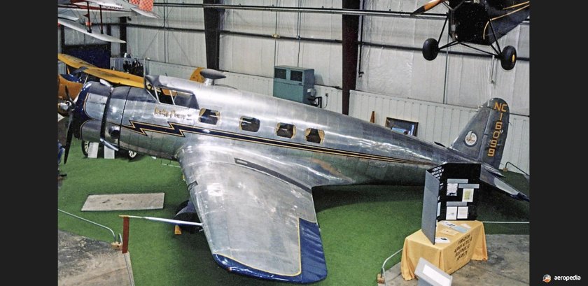 Самолет Валти v-11