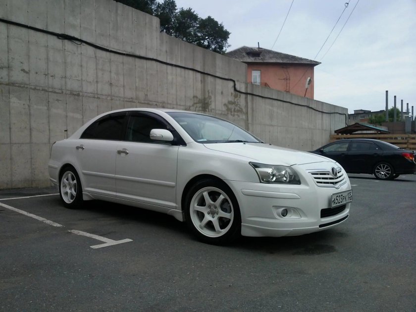 Тойота Авенсис т250