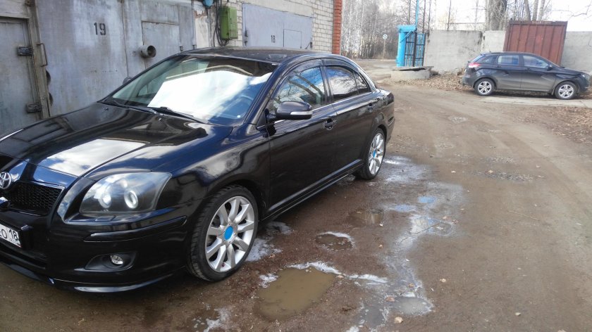 Обвес Toyota Avensis 2