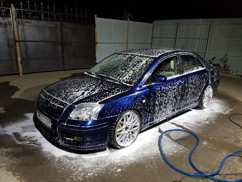 Обвес Toyota Avensis 2