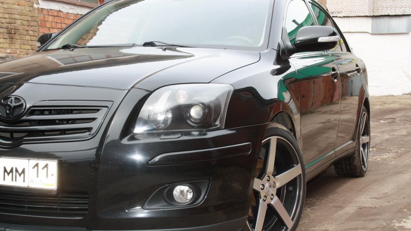 Toyota Avensis 2008 обвес