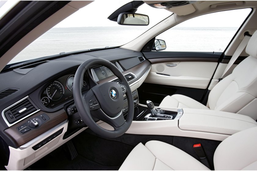 BMW 5 Gran Turismo салон